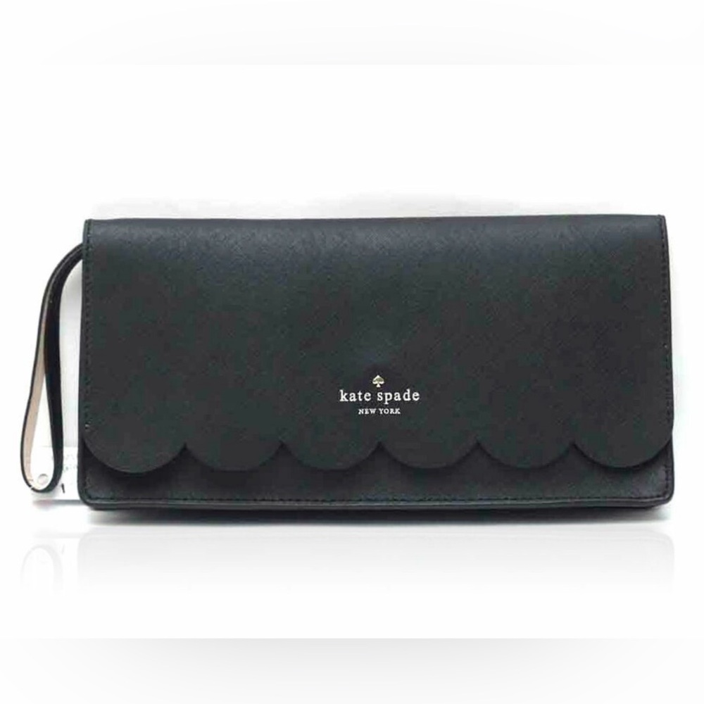 Kate Spade ♠️ scalloped leather clutch